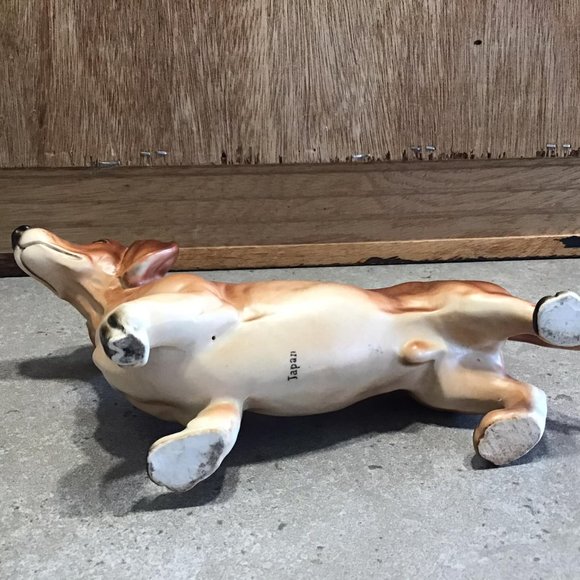 Adorable Dachshund Porcelain Dog Figurine. Made in Japan - Picture 7 of 9